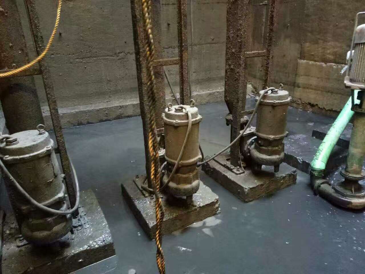 南宫污水池清理